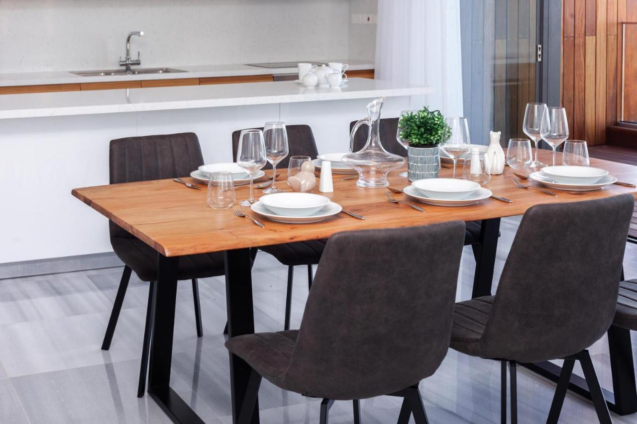 Lemba 16 Luxury 4 Bedroom Willa